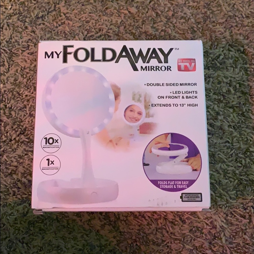 My fold away mirror